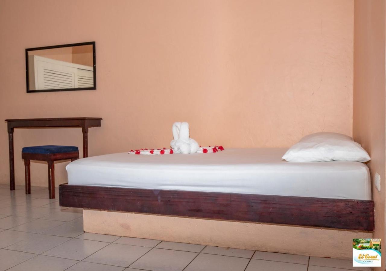 Hotel Y Cabinas El Coral Хако Екстер'єр фото