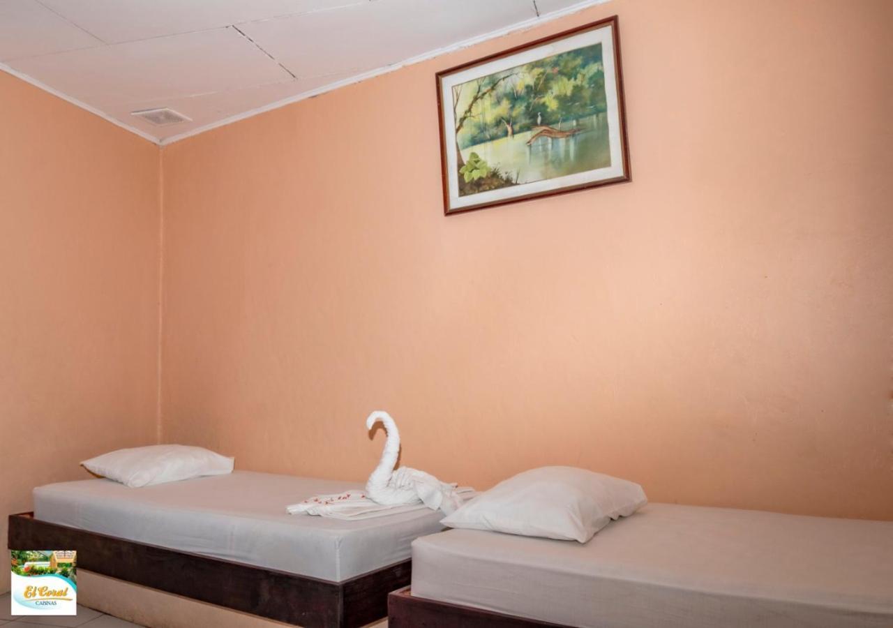 Hotel Y Cabinas El Coral Хако Екстер'єр фото
