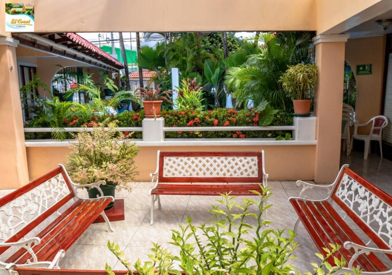 Hotel Y Cabinas El Coral Хако Екстер'єр фото