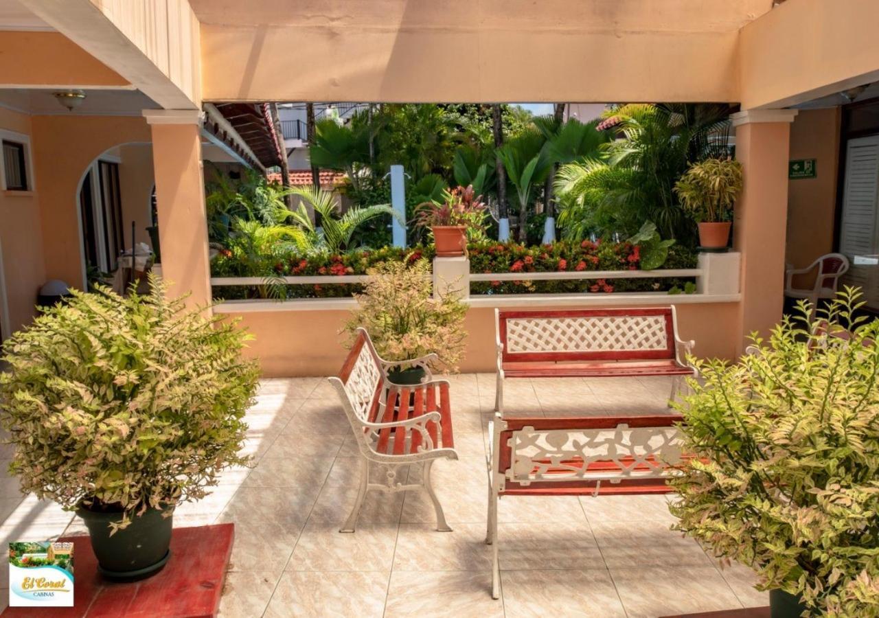 Hotel Y Cabinas El Coral Хако Екстер'єр фото